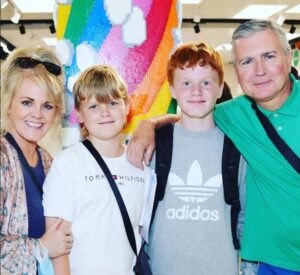 sally lindsay twins
