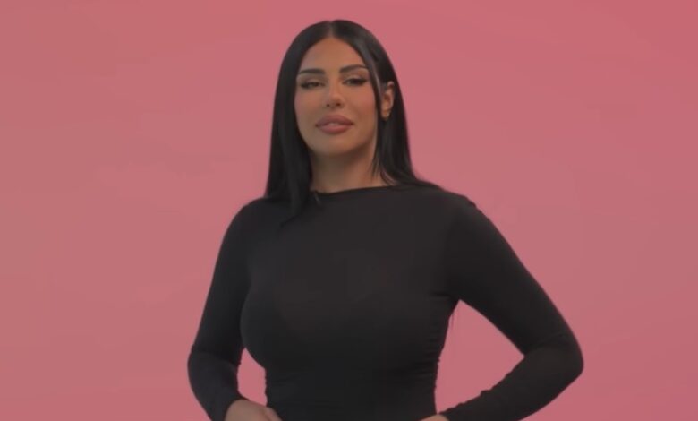 Mandi Vakili