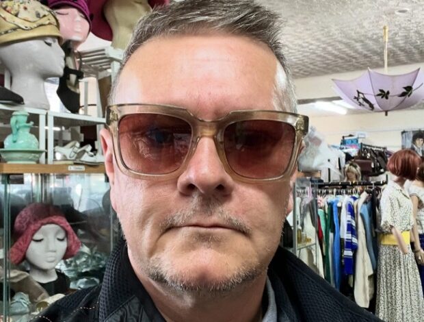 Mark Tomlinson